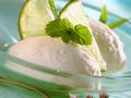 Limetten-Buttermilcheis Rezept
