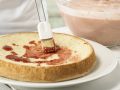 Marmorierte Erdbeertorte Zubereitung Schritt 14 Marmorierte Erdbeertorte Zubereitung Schritt 14