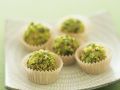 Marzipanpralinen mit Pistazien Rezept