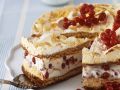 Mascarpone-Baisertorte mit Johannisbeeren Rezept