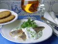 Matjes mit Kräuter-Joghurt-Schmand Rezept