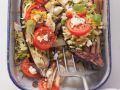 Mit Nudeln gefüllte Aubergine Rezept