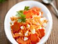 Möhrenrohkost mit harten Eiern Rezept