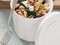 Nudelsalat mit Feta und Spinat Rezept