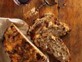 Nussbrot mit Rosinen Rezept