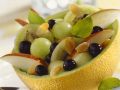 Obstsalat mit Mandeln Rezept