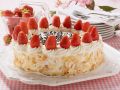 Omas Erdbeer-Sahne-Torte Rezept