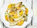 Orangen-Chicoree-Salat mit Nüssen Rezept