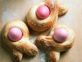 Osterschleifen aus Hefeteig Rezept