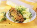 Panierte Lammschnitzel mit Salat Rezept
