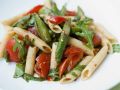 Pasta mit grünem Spargel und Tomaten Rezept