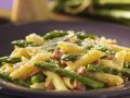 Pasta mit Schinken, Spargel und Parmesan Rezept