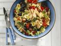 Pasta mit Thunfisch und sommerlichem Gemüse Rezept