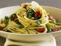 Pasta mit Tomaten und Basilikum Rezept