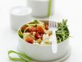 Pastasalat mit Tomaten, Ricotta und Rucola Rezept