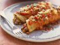 Pfannkuchen mit Bohnenfüllung auf mexikanische Art (Enchiladas) Rezept