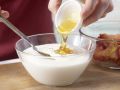 Pflaumen mit Zimt-Dickmilch Zubereitung Schritt 6 Pflaumen mit Zimt-Dickmilch Zubereitung Schritt 6