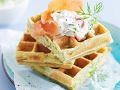 Pikante Waffeln mit Lachs Rezept