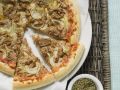 Pizza mit Thunfisch und Zwiebeln Rezept