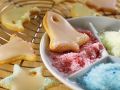 Plätzchen mit buntem Zucker Rezept