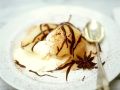 Pochierte Birnen mit Eis Rezept