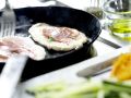 Putenschnitzel mit Lachsschinken Zubereitung Schritt 6 Putenschnitzel mit Lachsschinken Zubereitung Schritt 6