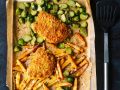 Putenschnitzel mit Rosenkohl und Kartoffel-Käse-Stiften Rezept