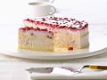 Quarkcreme-Torte mit Preiselbeeren Rezept