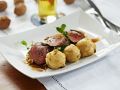 Rehrückenbraten mit Grießknödeln Rezept