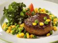 Rinderfilet mit Erbsen-Mais-Gemüse Rezept