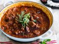 Rindergulasch mit Kräutern Rezept