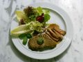 Rindersteak mit Salat Rezept