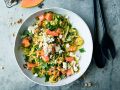 Rosenkohlsalat mit Papaya und Schafskäse Rezept