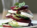 Rote Bete mit Mozzarella und Gurke, dazu Kräutervinaigrette Rezept