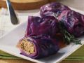 Rotkrautrouladen mit Hackfüllung dazu Kartoffeln Rezept