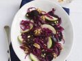 Rotkrautsalat mit Äpfel, Nüssen und Roter Bete Rezept