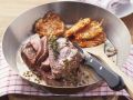 Rumpsteak in Pfeffersoße dazu Rösti mit Gemüse Rezept