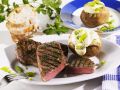 Rumpsteak vom Grill mit Backkartoffeln und Sauerrahm Rezept
