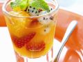 Saftiger Obstsalat im Glas Rezept