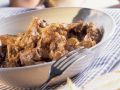 Saftiges Gulasch mit Zwiebeln Rezept