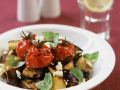 Salat aus gegrillten Auberginen, Tomaten und Feta Rezept