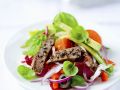 Salat mit Rinderstreifen Rezept