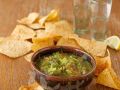 Salsa aus Tomatillo mit Tortillachips Rezept