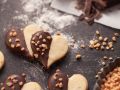 Schoko-Herz-Plätzchen mit Nüssen Rezept