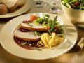 Schweinebraten mit Rotweinsauce Rezept