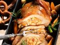 Schweinebraten mit Semmelfüllung Rezept