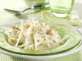 Selleriesalat mit Mayonnaise und Apfel Rezept