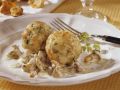Semmelknödeln mit Burgunder-Pfifferling-Soße Rezept