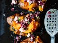 Smashed Sweet Potatoes mit Rote-Bete-Feta-Salat Rezept