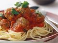 Spaghetti mit Fleischbällchen und Tomatensoße Rezept